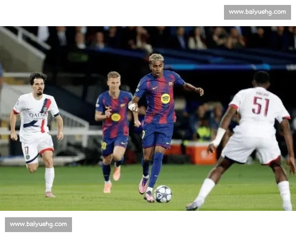 怼脸训斥 + 围堵!亚马尔成笑柄,金球梦碎于自大 怼脸训斥 + 围堵!亚马尔成笑柄,金球梦碎于自大